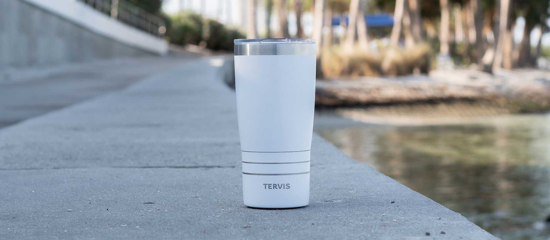 0oz Traveler Lifestyle Image