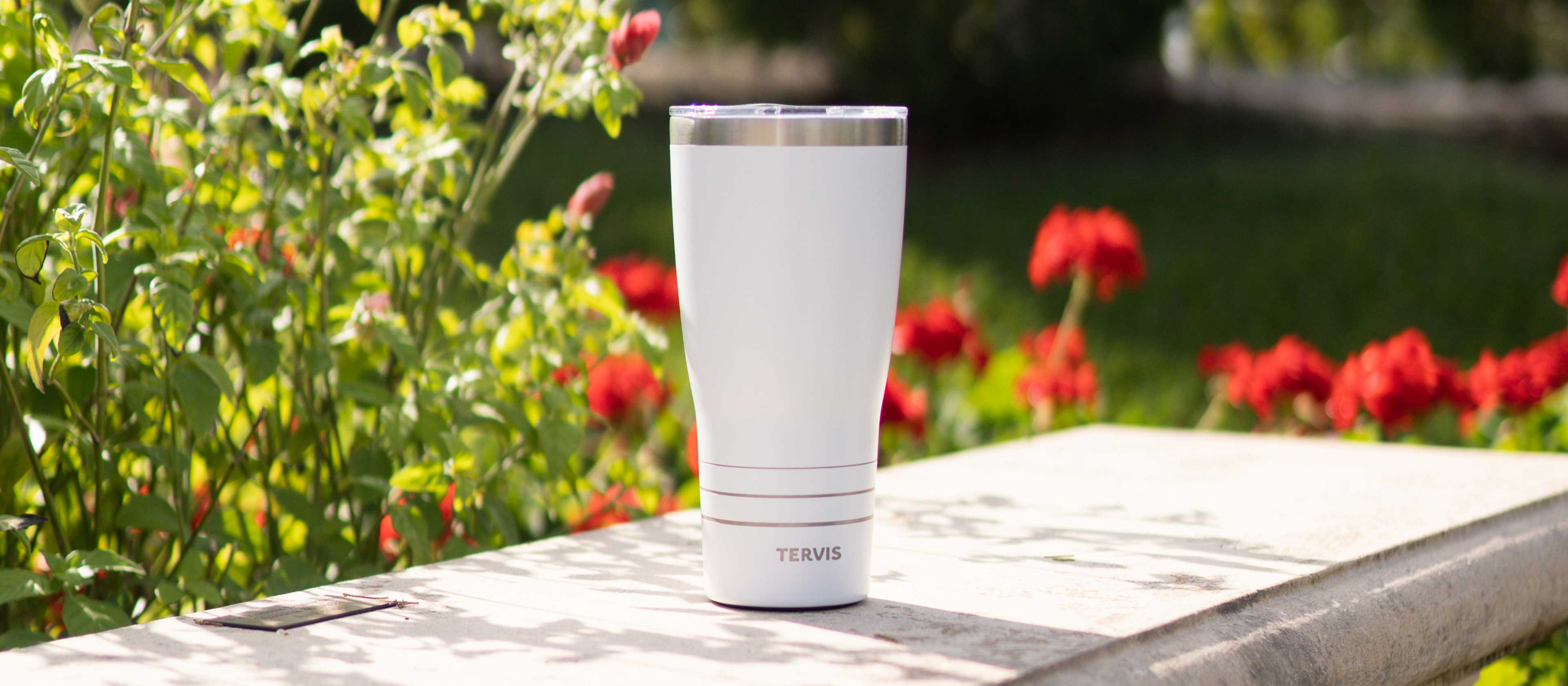 30oz Traveler Lifestyle Image